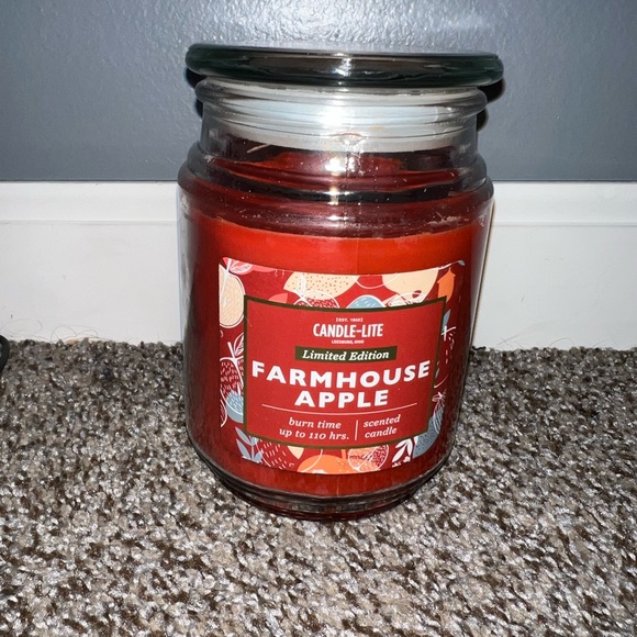 farmhouse apple candle - Picture 1 of 3